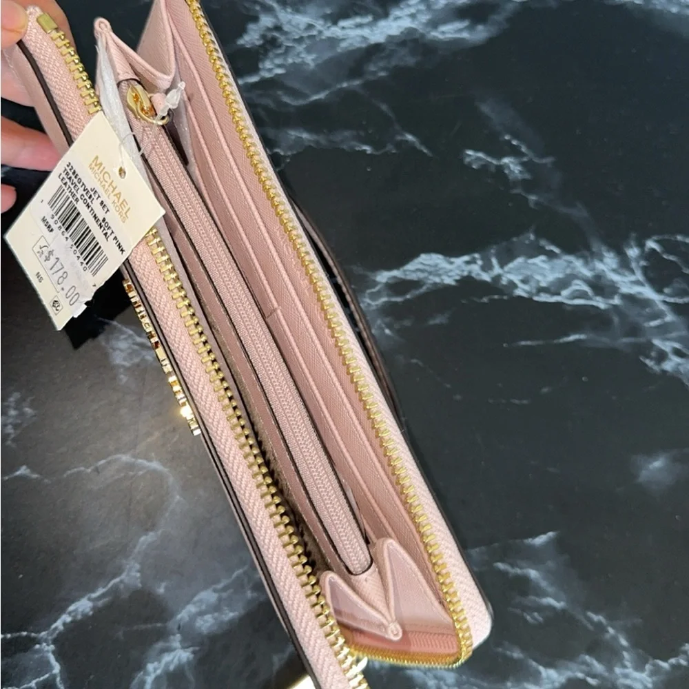 MICHAEL KORS Jet Set Travel Leather Quarter-Zip Wallet Soft Pink AUTHENTIC NWT